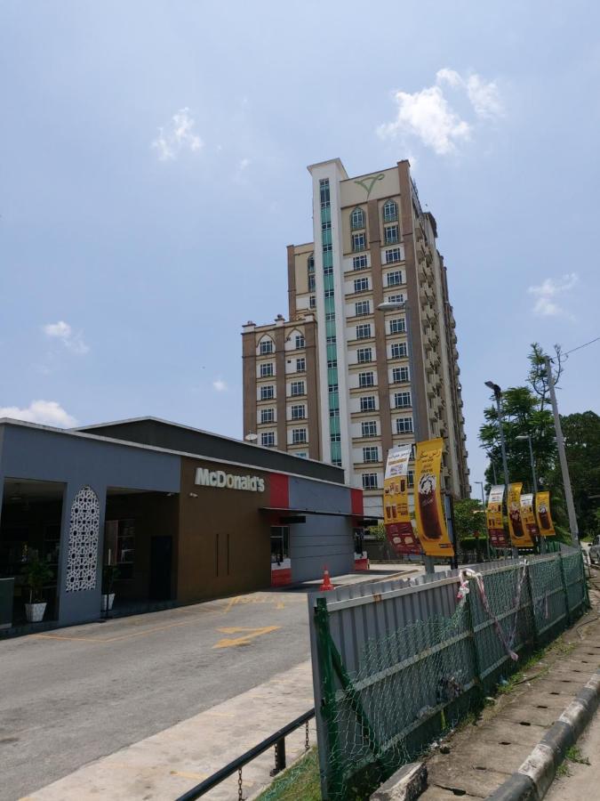 The Viana Apartment 1 Kota Bharu Exterior foto