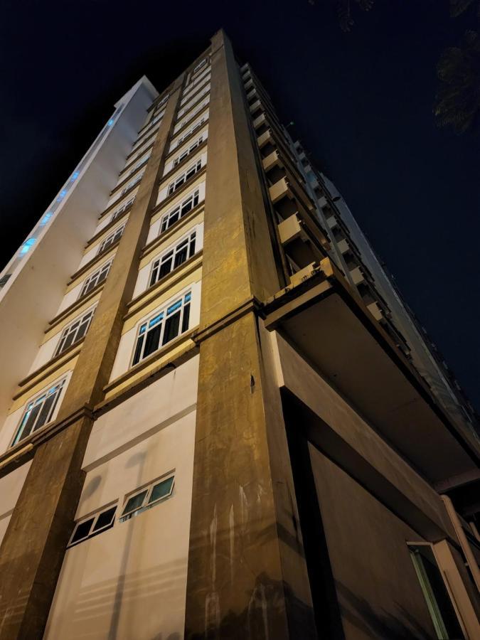 The Viana Apartment 1 Kota Bharu Exterior foto